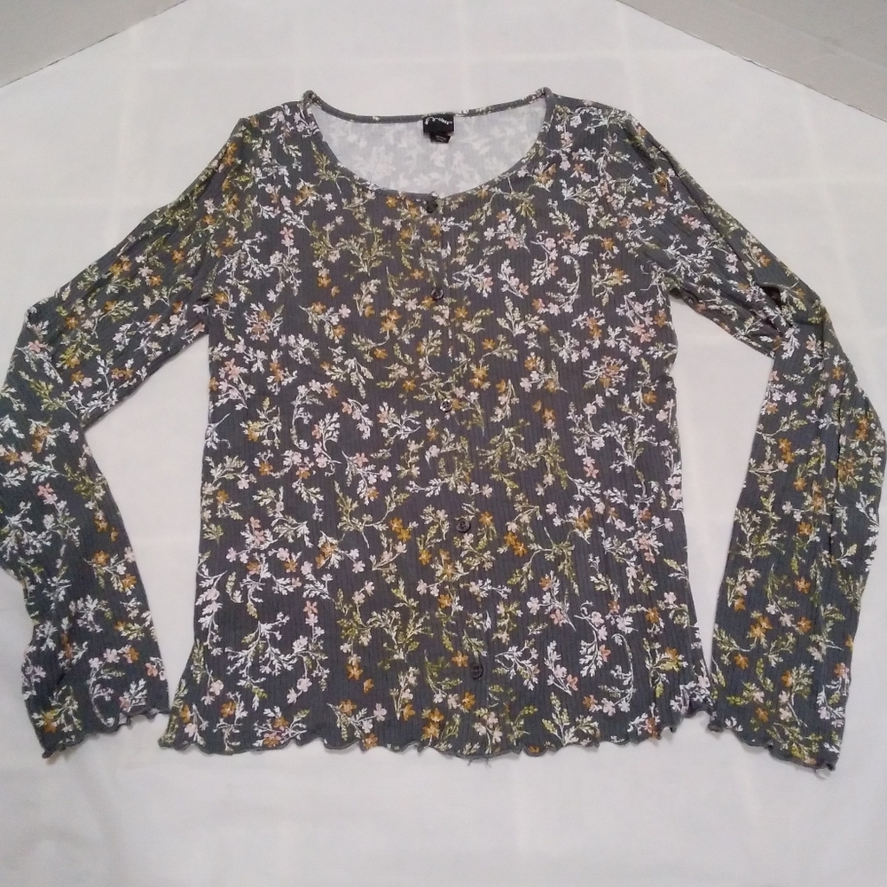 Art Class XL 14-16 Button Front Gray Floral Shirt